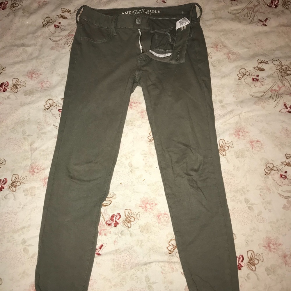 American Eagle Olive green jeggings